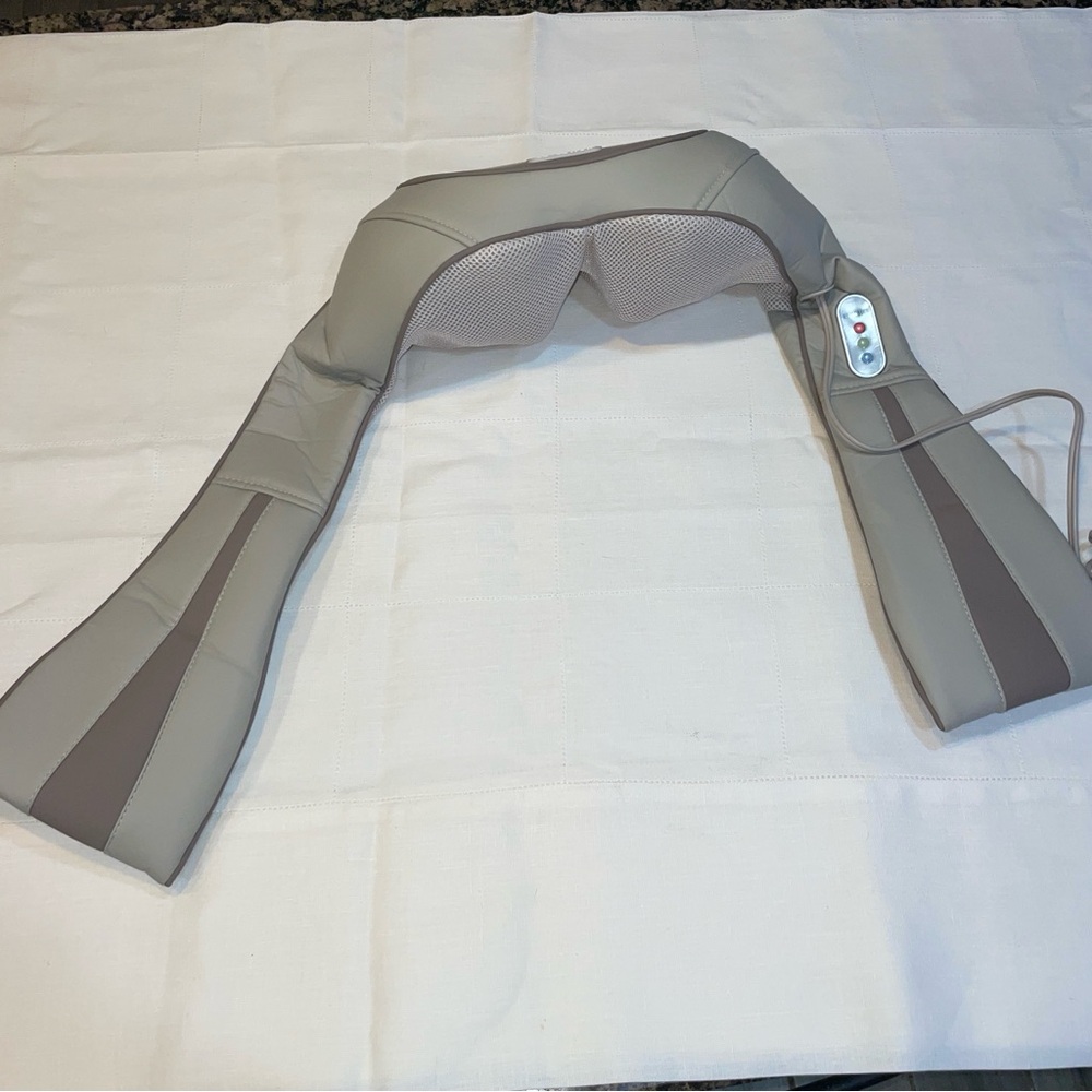 New Homemedics Premium Neck and Shoulder Massager - Gray - No box